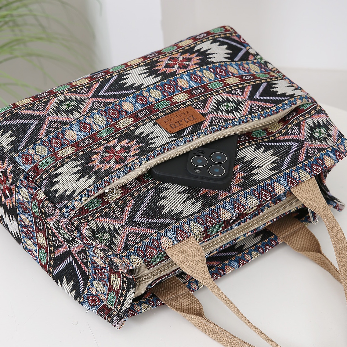 Thick Knitted Jacquard Fabric  - Travel Accessories Tech ulasan dan harga